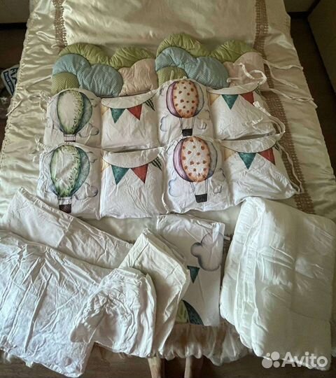 Комплект бортиков в кроватку