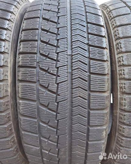 Bridgestone Blizzak VRX 205/50 R17 98T