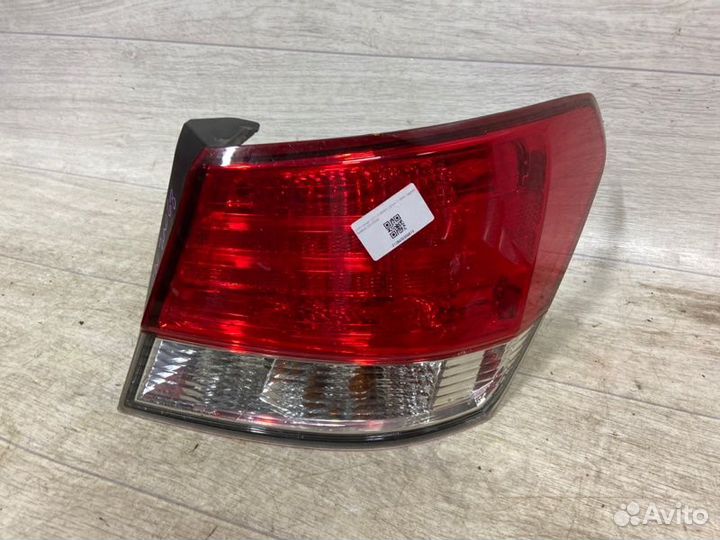 Фонарь правый Subaru Outback BR-9 2010