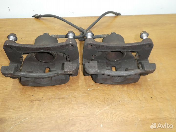 Суппорт передний левый правый на Mazda cx-5 4wd