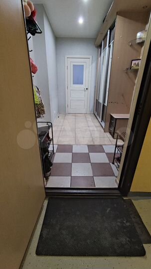 3-к. квартира, 81 м², 2/4 эт.