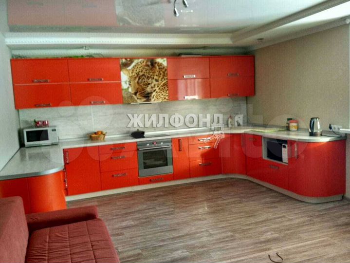 Дом 169,7 м² на участке 4 сот.