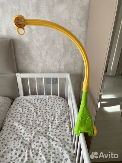 Музыкальный мобиль с проектором и ночником