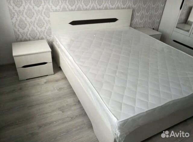 Кровать "Валенсия" двуспальная с матрасом