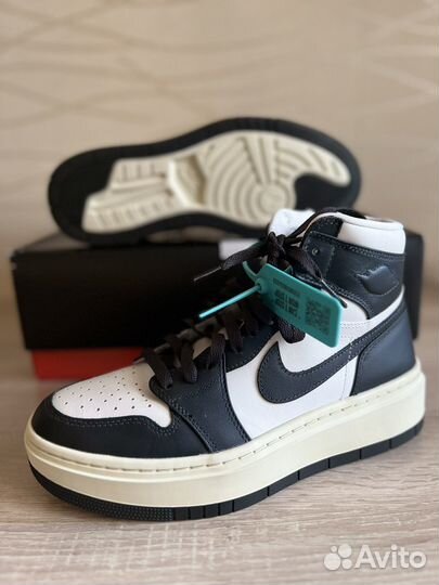 Nike Air Jordan 1 Elevate High US 9 кожаные