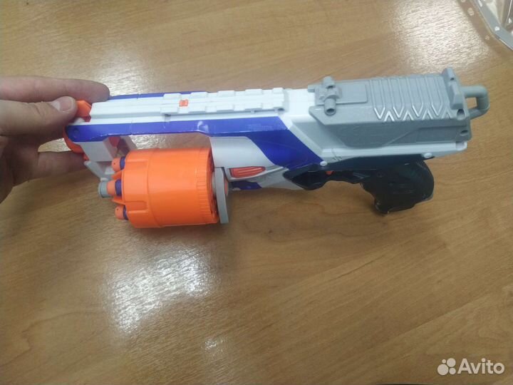 Пистолет Nerf Strongarm