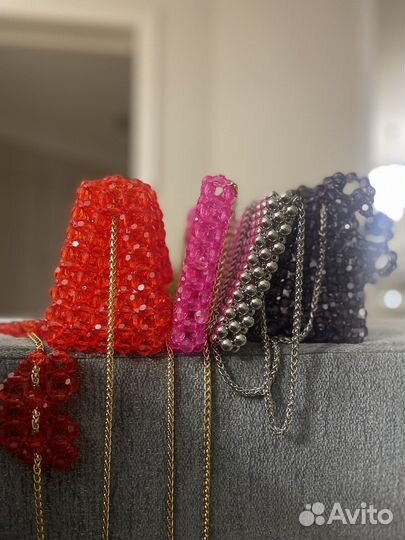 Сумочки из акриловых бусин