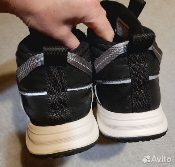 Кроссовки на мальчика 36 размер новые
