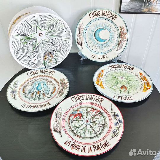 Набор столовой посуды (тарелки) Dior/Диор