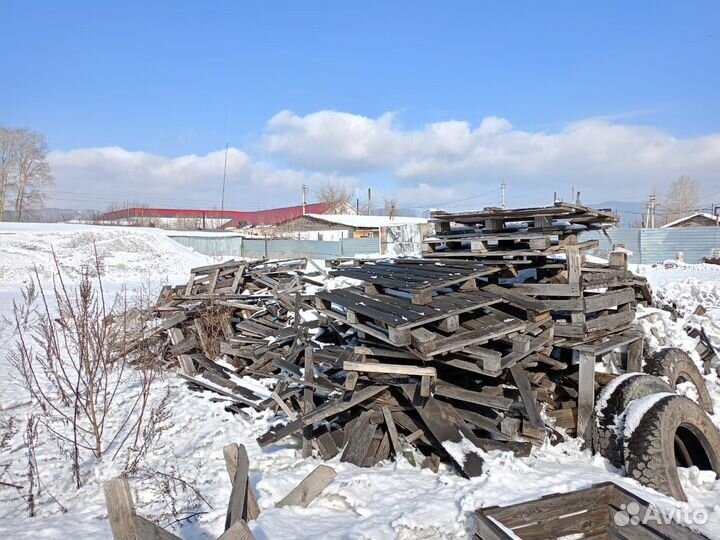 Отдам даром поддоны б/у