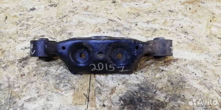 Кронштейн редуктора Subaru Forester 3 (SH) 2008