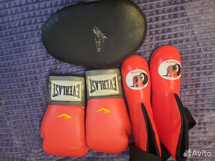 Фути и перчатки для тхэквондо