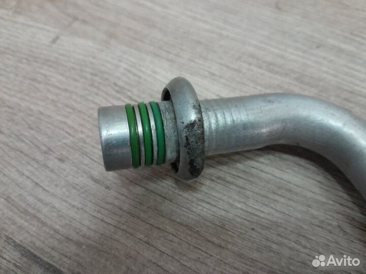 Трубка кондиционера Ford Fusion