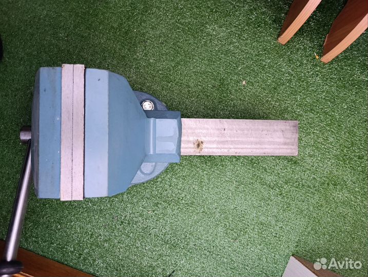 Тиски слесарные тсс140