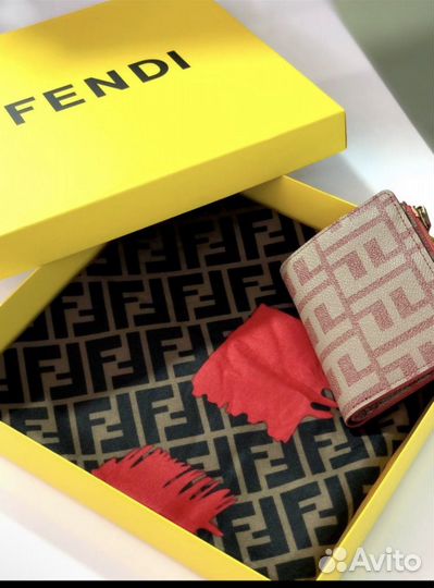 Кошелек +платок + коробка