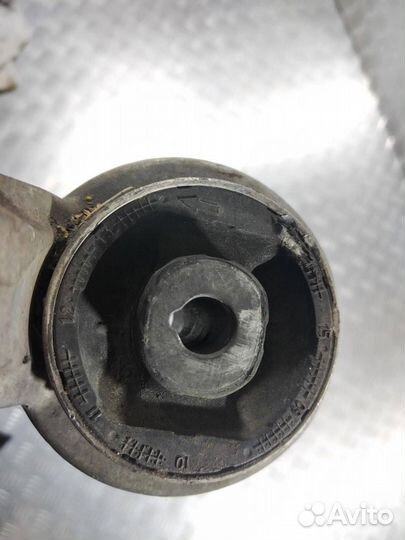 Рычаг передний правый нижний Audi Q5 8R 2012