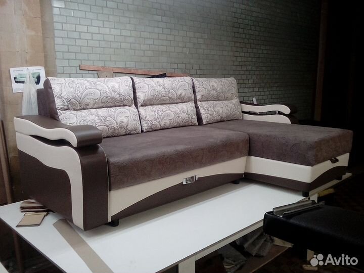 Перетяжка мягкой мебели