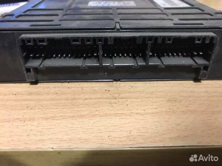 Блок управления двс Mitsubishi Diamante