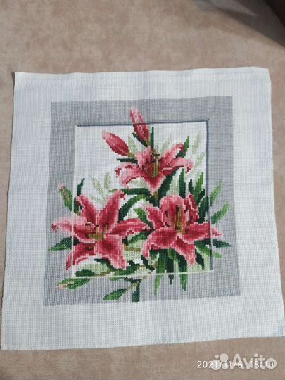 Вышивка «Символы: нежность»