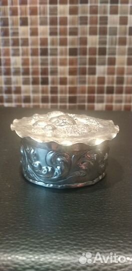 Старинная шкатулка. Серебро