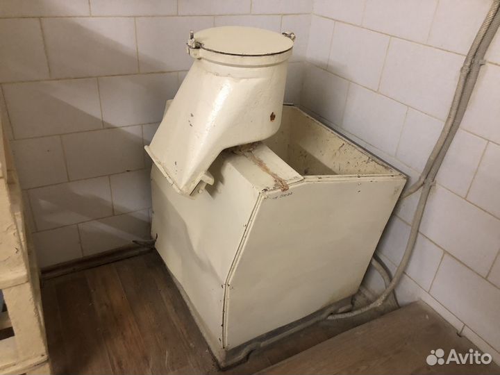 Жарочный шкаф,мукопросеиватель, тестомес