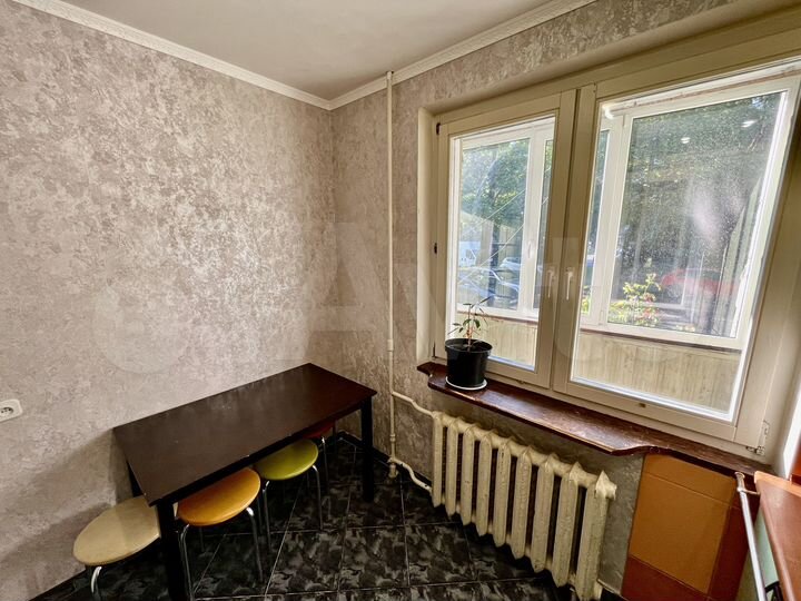 3-к. квартира, 65 м², 1/8 эт.