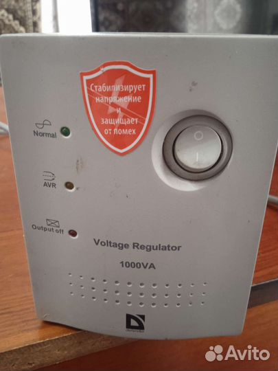 Стабилизатор напряжения 1000 VA