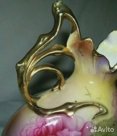 Антикварный кувшин