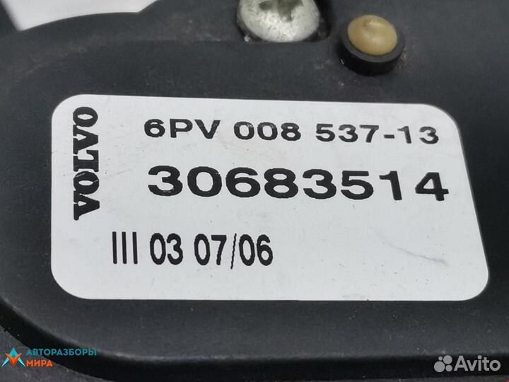Педаль Volvo V70 2 2002 30683514