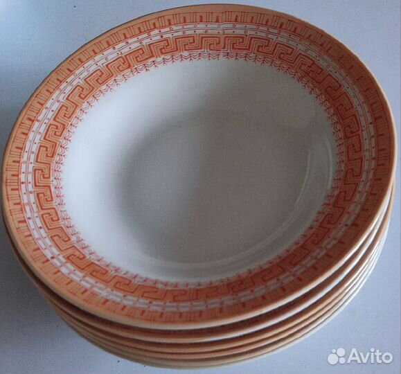 Салатник,сухарницы,глубокие суповые,пирожк тарелки