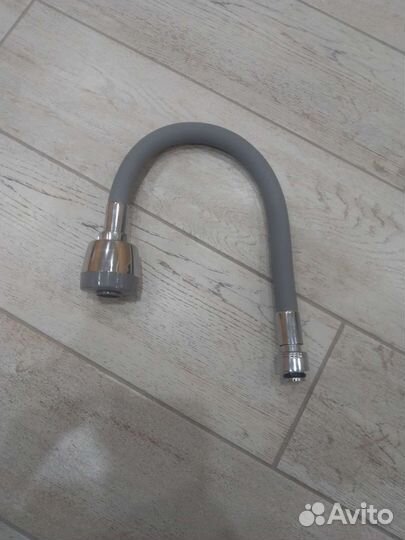 Кран гибкий к смесителю новый