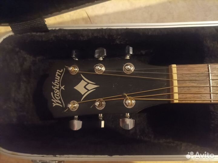 Электроакустическая гитара washburn