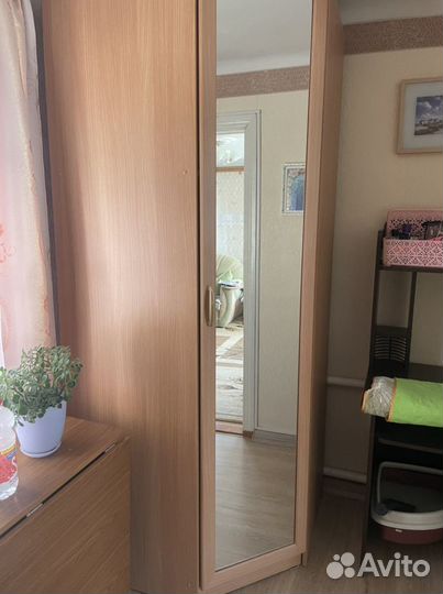 Шкаф угловой