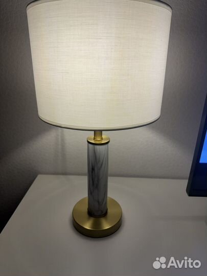 Лампа настольная