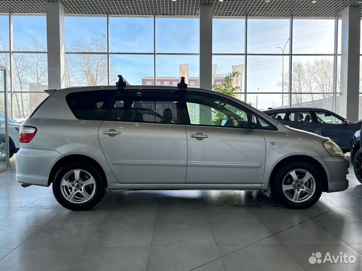 Toyota Ipsum 2.4 AT, 2003, 216 000 км