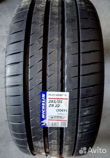 Michelin Pilot Sport 4 S 285/35 R22 106Y