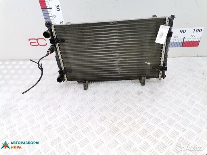 Радиатор (основной) Volkswagen Polo 3 1999