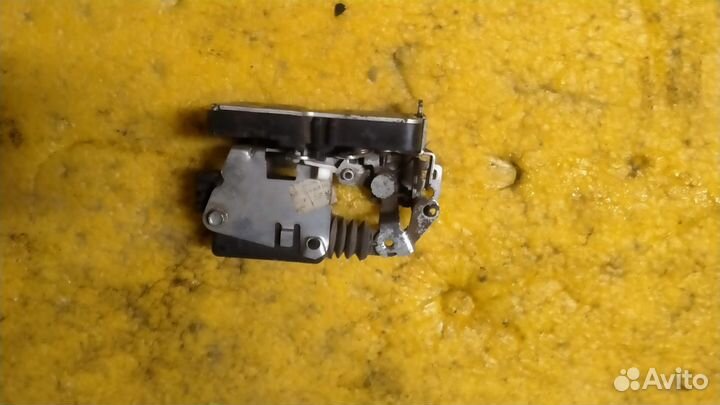 Замок двери задней правой для Renault Logan