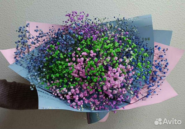 Букеты из радужных гипсофил с доставкой