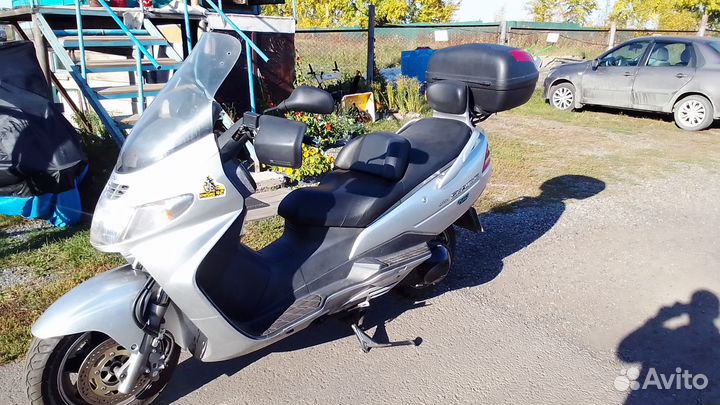 Suzuki skywave 400