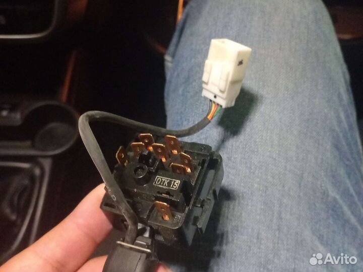 Правый подрулевой переключатель