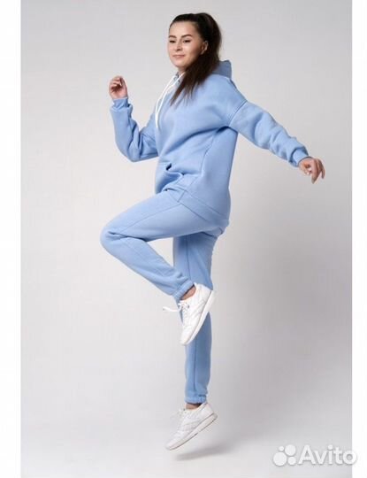 Костюм спортивный новый