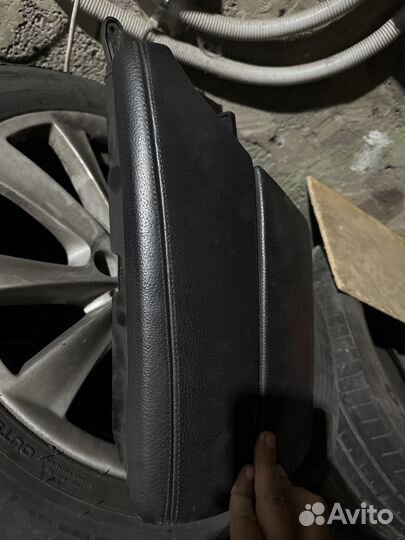 Подлокотник bmw F10