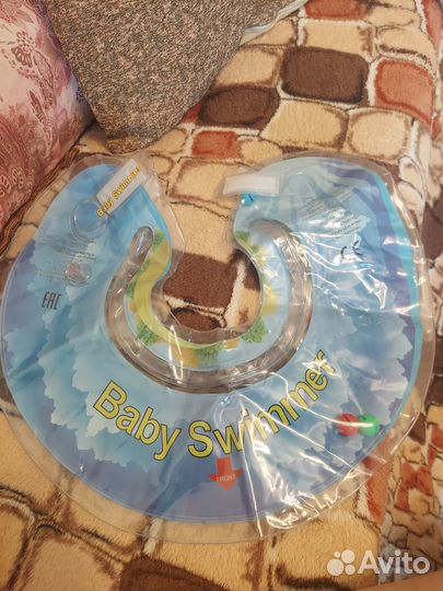 Надувной круг на шею для купания новорожденных