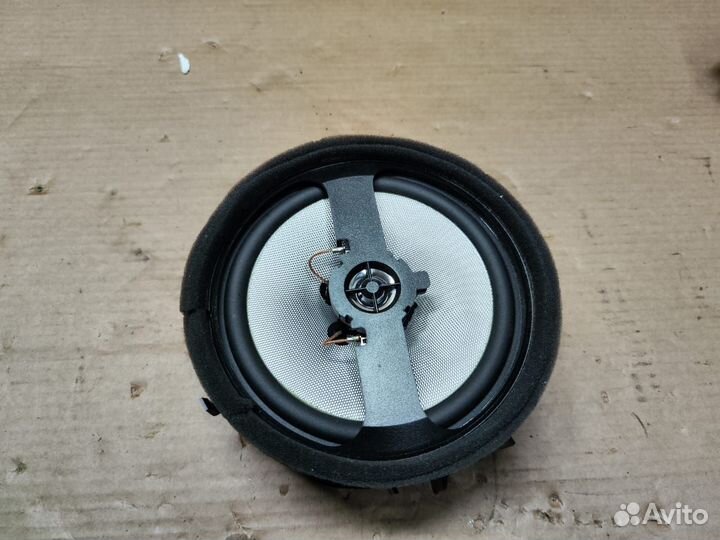 Динамик задней двери Pajero Sport 3