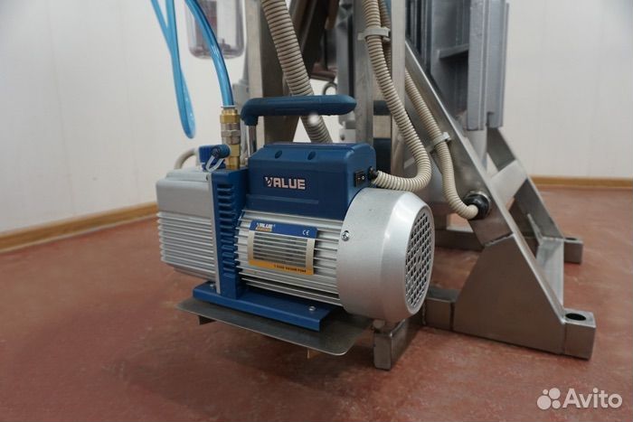 Куттер вакуумный 80л с мешалкой и выгрузкой