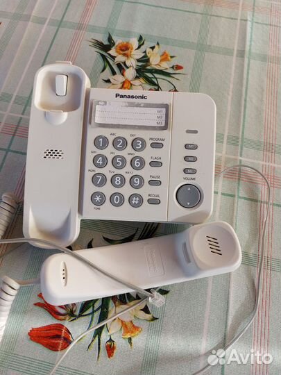 Стационарный телефон panasonic