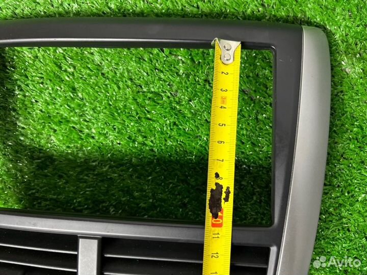 Консоль магнитофона Subaru Forester SH5 EJ204 2010