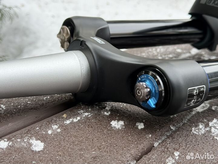 Вилка Suntour Durolux 38 RC2 29 180мм Boost