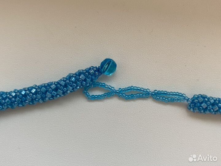 Колье чокер из бисера